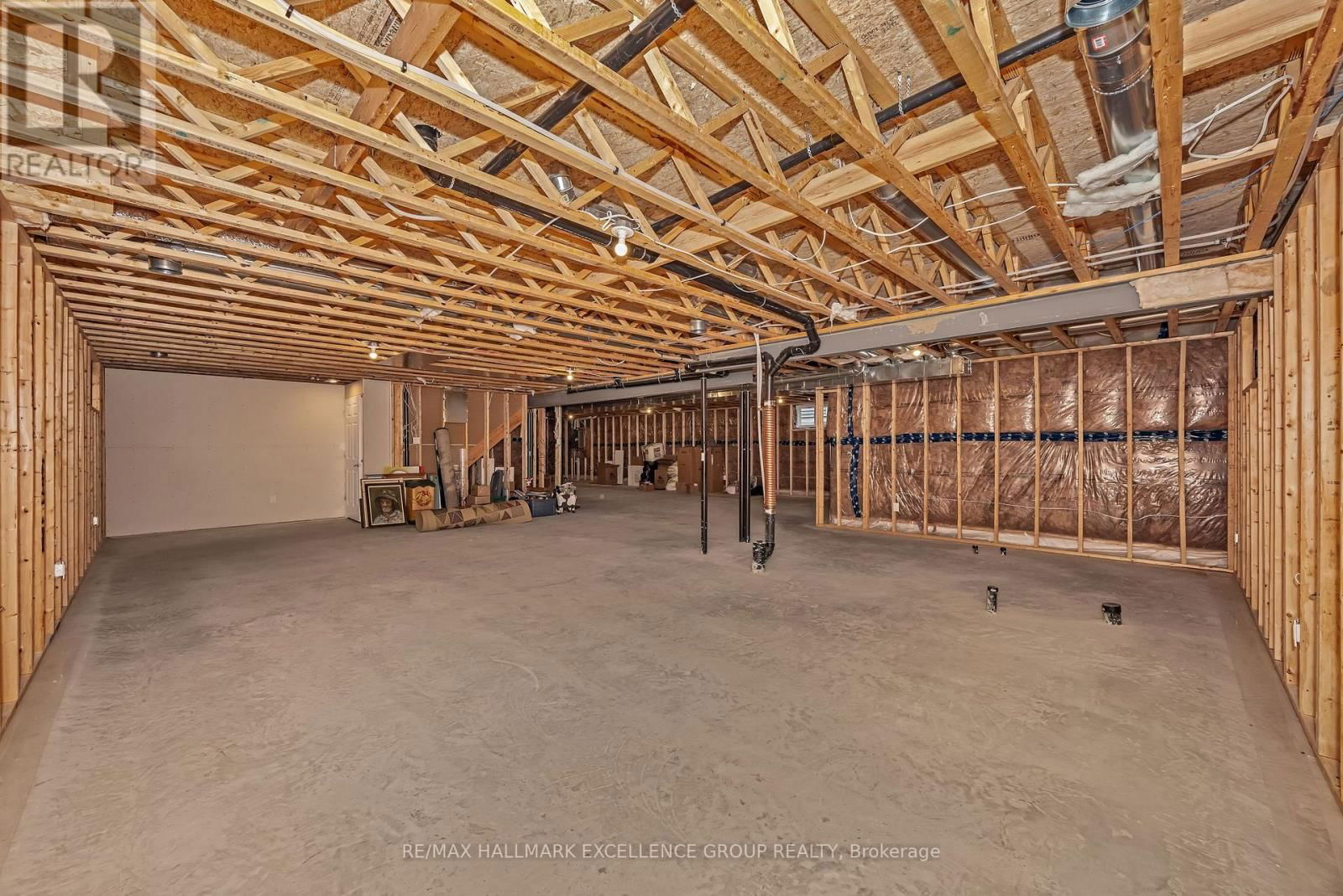 628 COBALT STREET Image 34