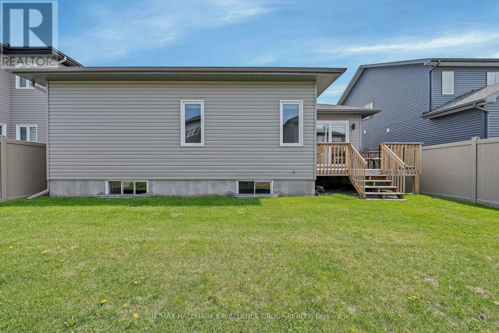 628 COBALT STREET Image 41