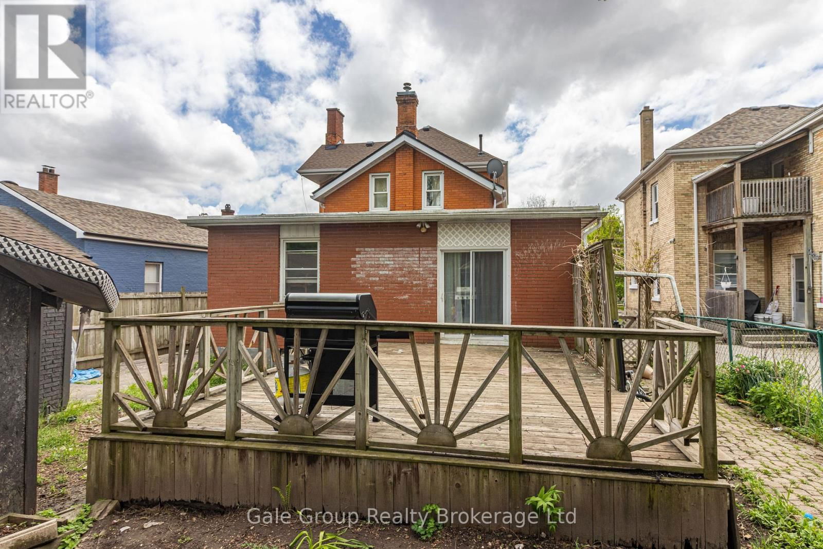 561 PRINCESS STREET Image 3