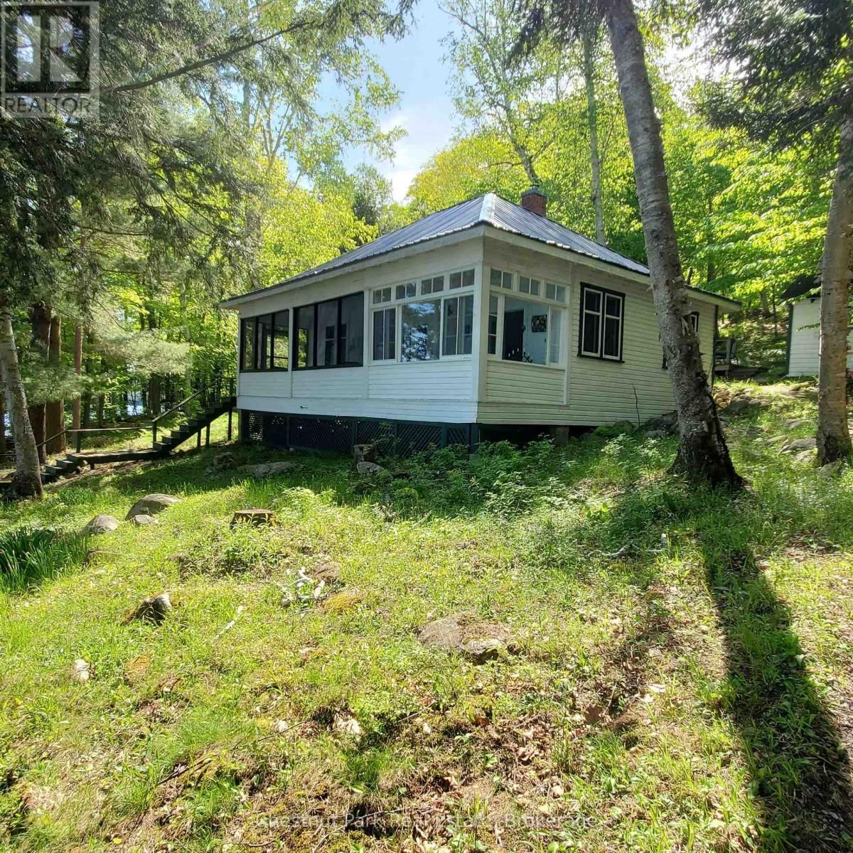 76 TOBIN ISLAND Image 14