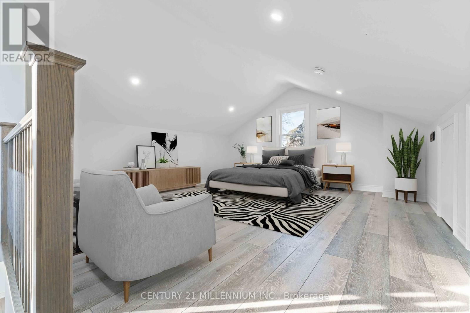 599 BEACH BOULEVARD Image 15