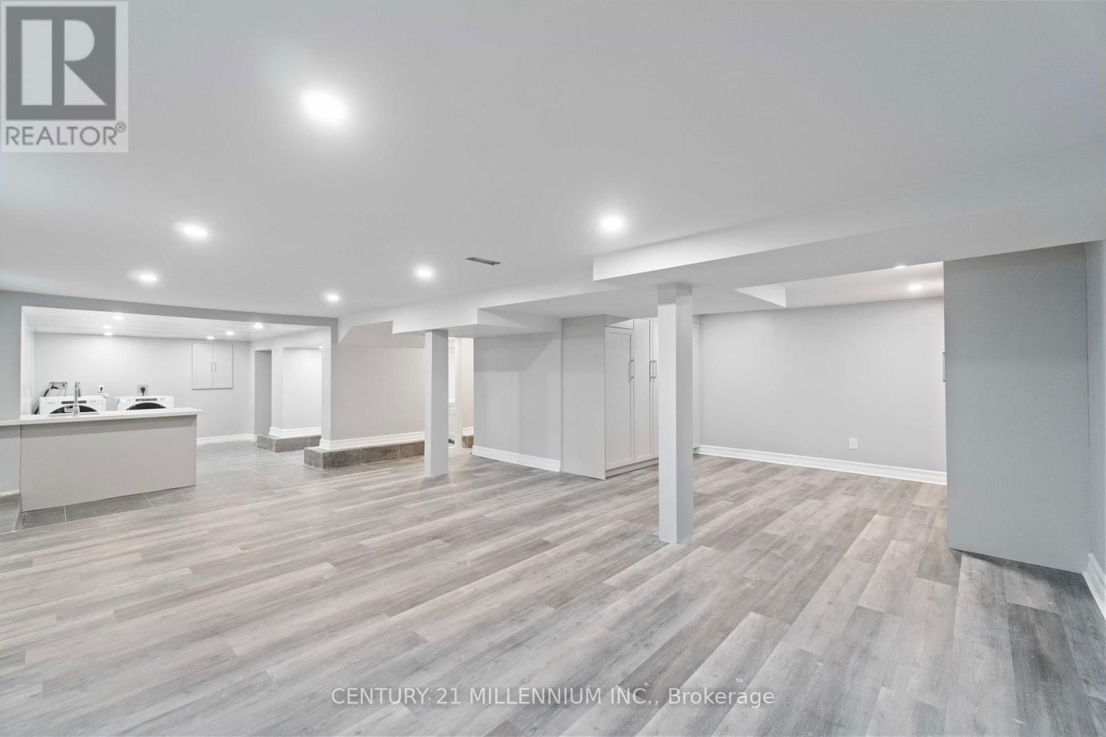 599 BEACH BOULEVARD Image 29