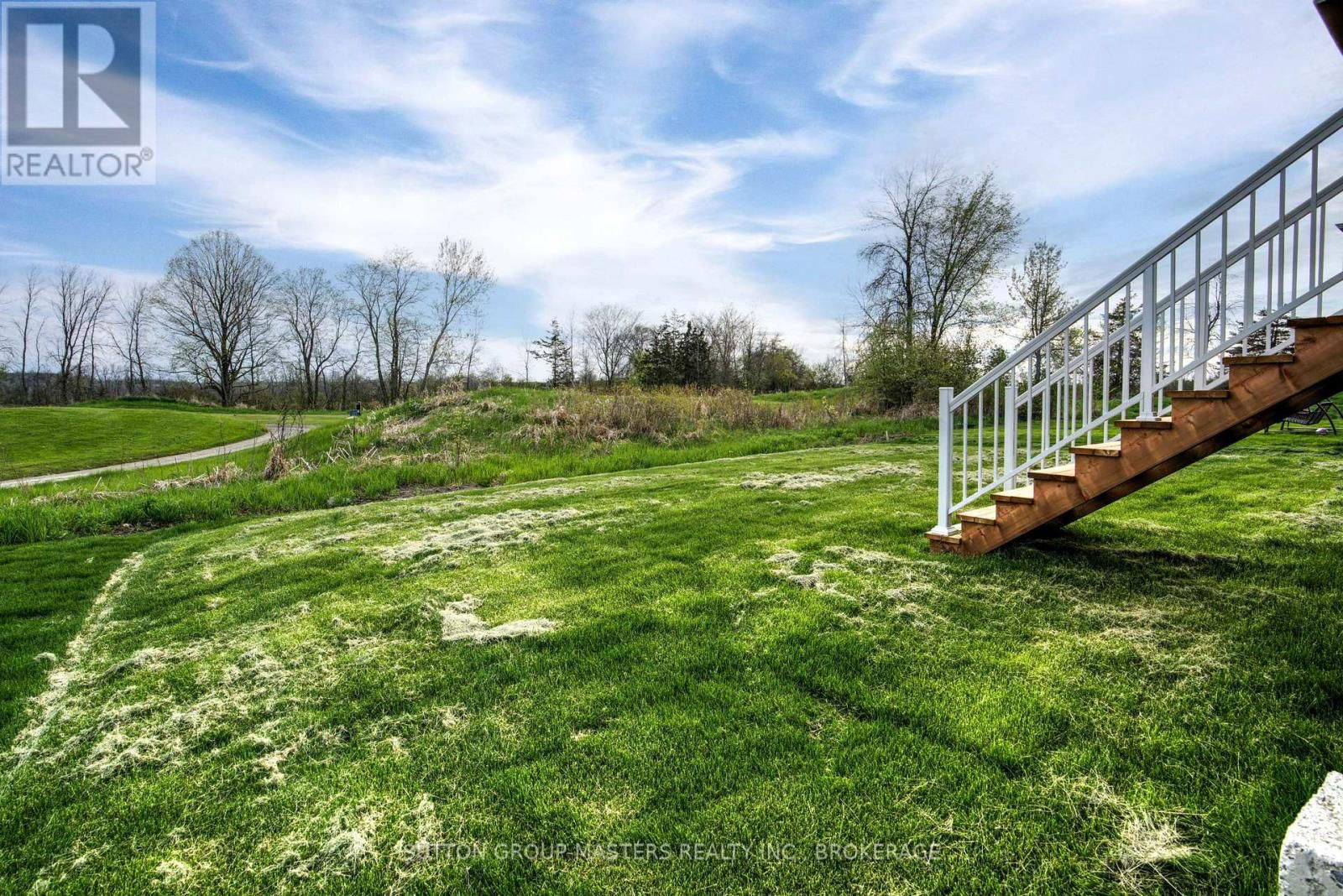 160 COUNTRY CLUB DRIVE Image 10