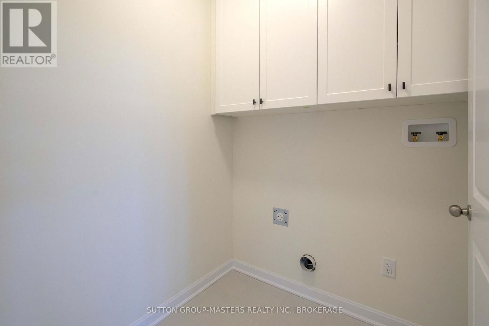 160 COUNTRY CLUB DRIVE Image 17