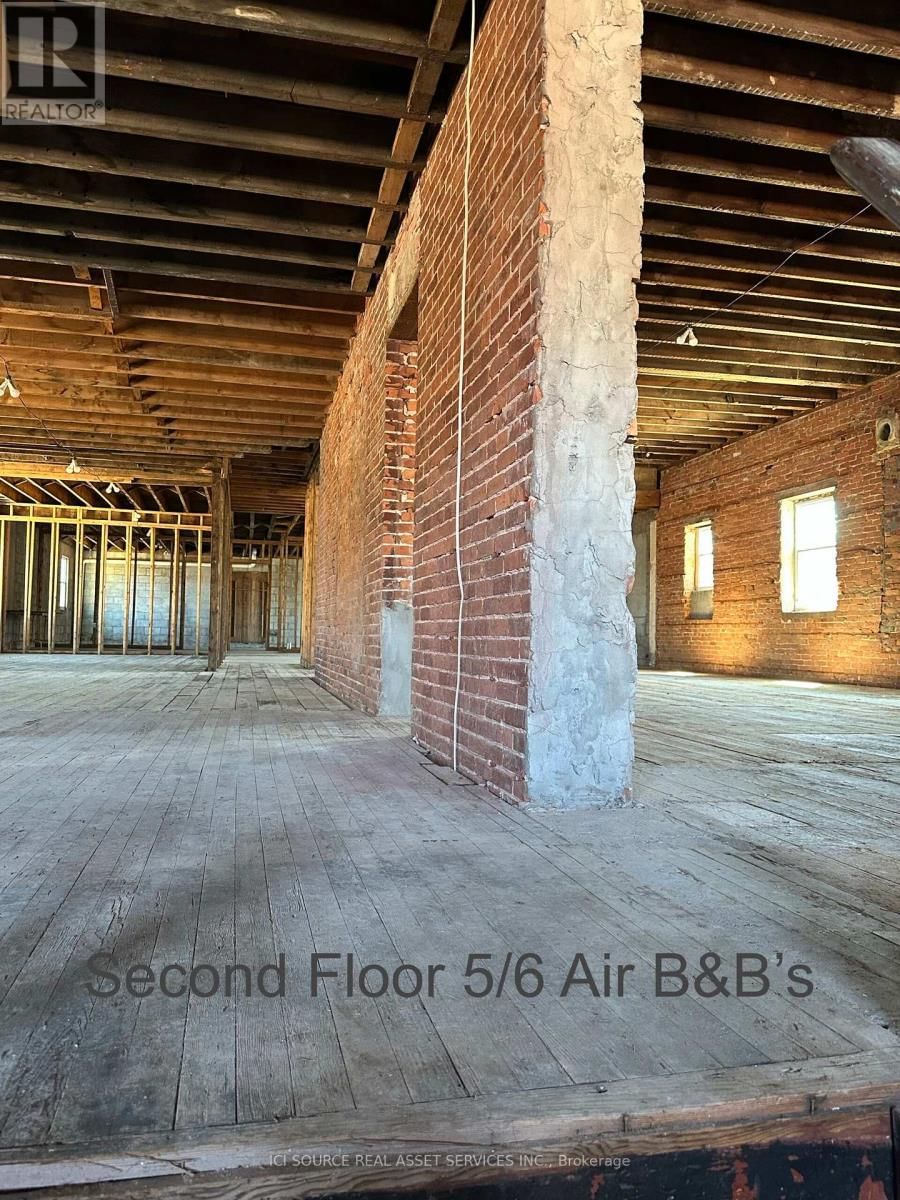 5936 MAIN STREET Image 12