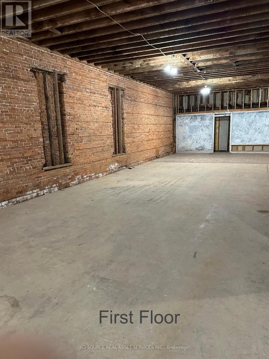 5936 MAIN STREET Image 9
