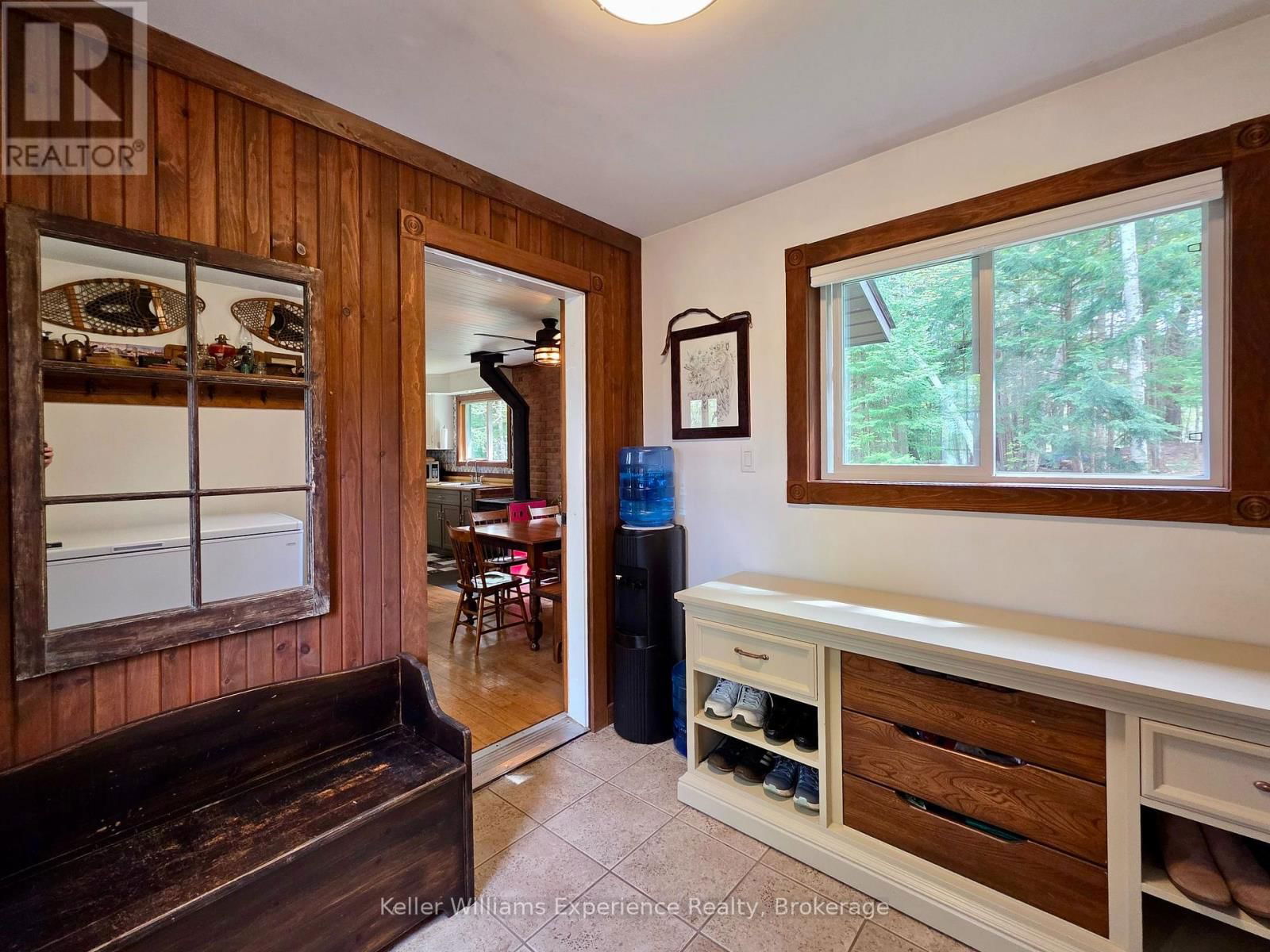 1035 CONWAY CRESCENT Image 7