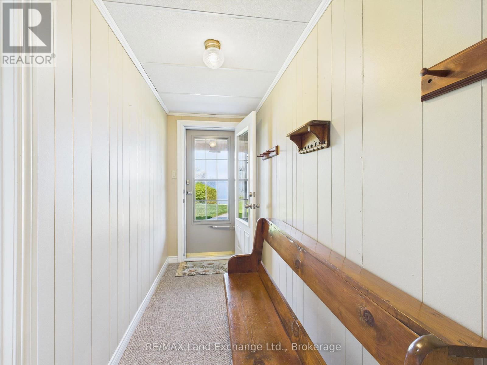 422 PENETANGORE ROW Image 34