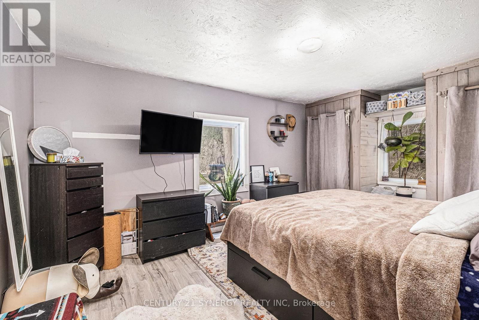 804-806 MONKMAN ROAD Image 22