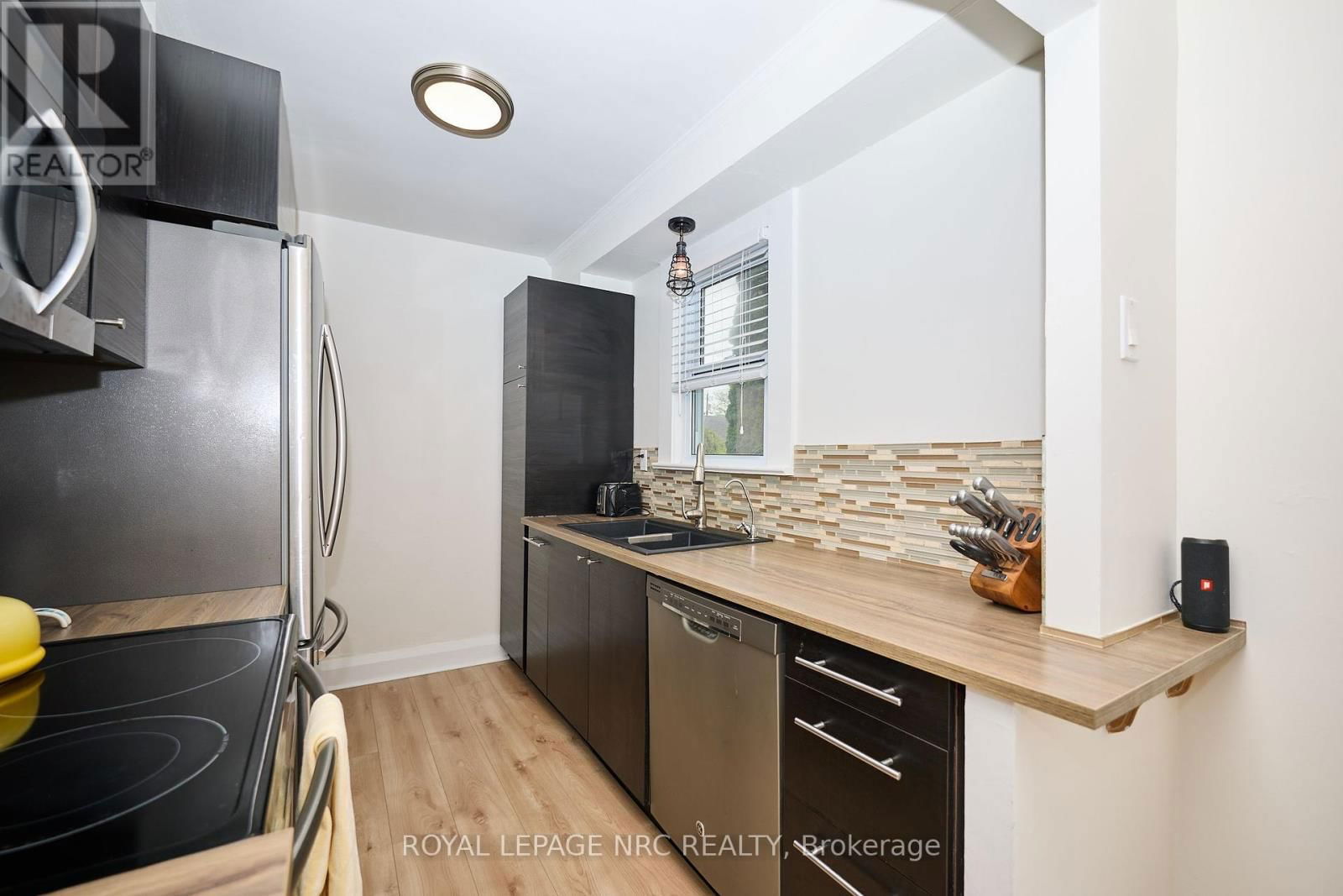 27 VICTORIA STREET Image 11