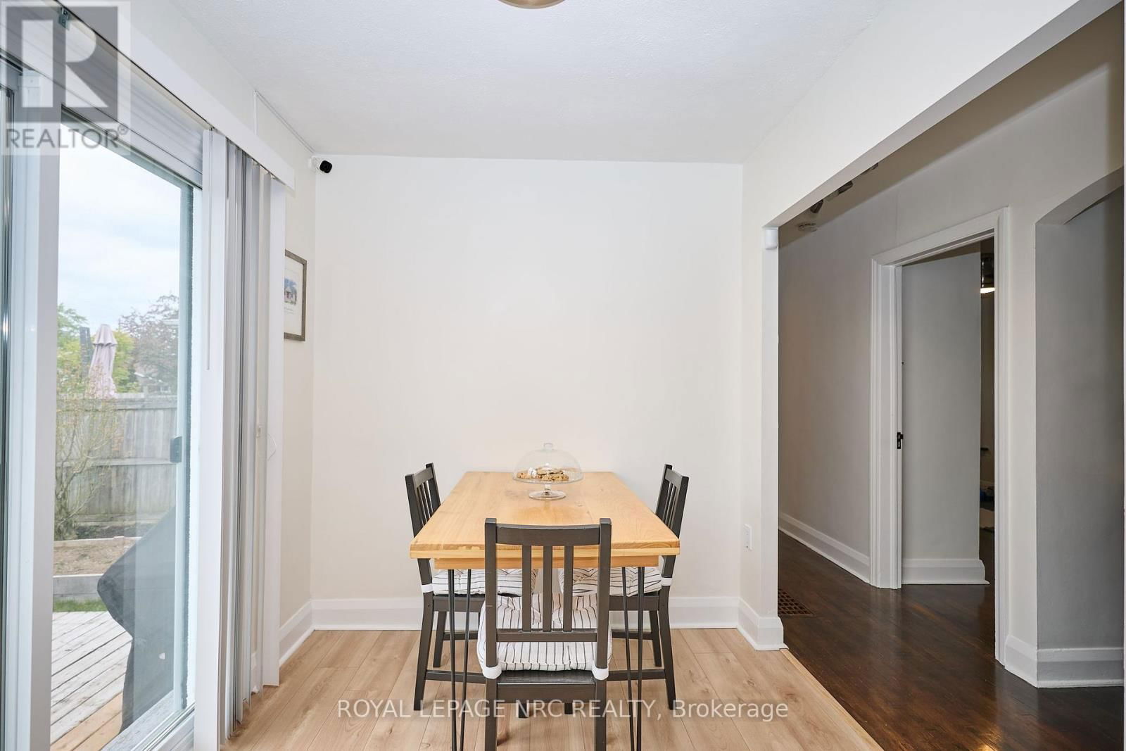 27 VICTORIA STREET Image 12
