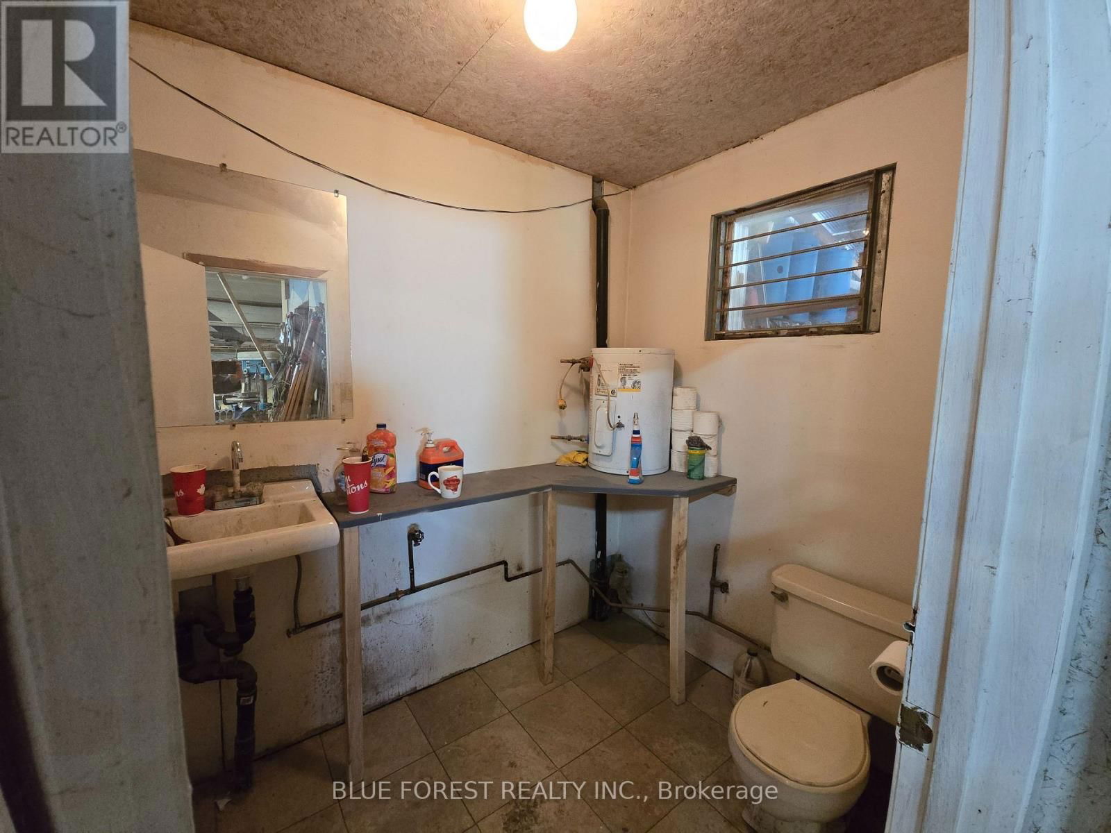 186 GILBERT STREET Image 10
