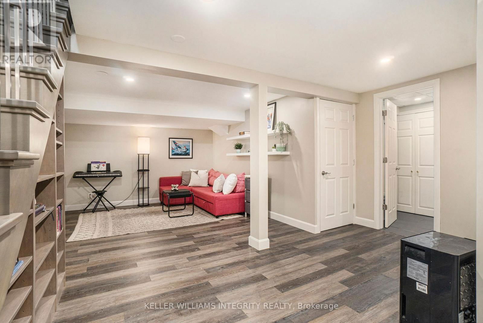 673 LA VERENDRYE DRIVE Image 23