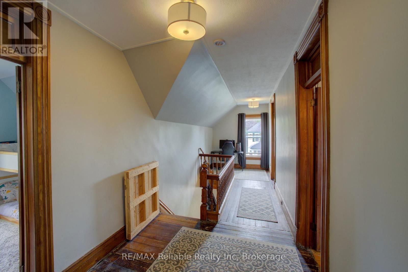 31 SPARLING STREET Image 30