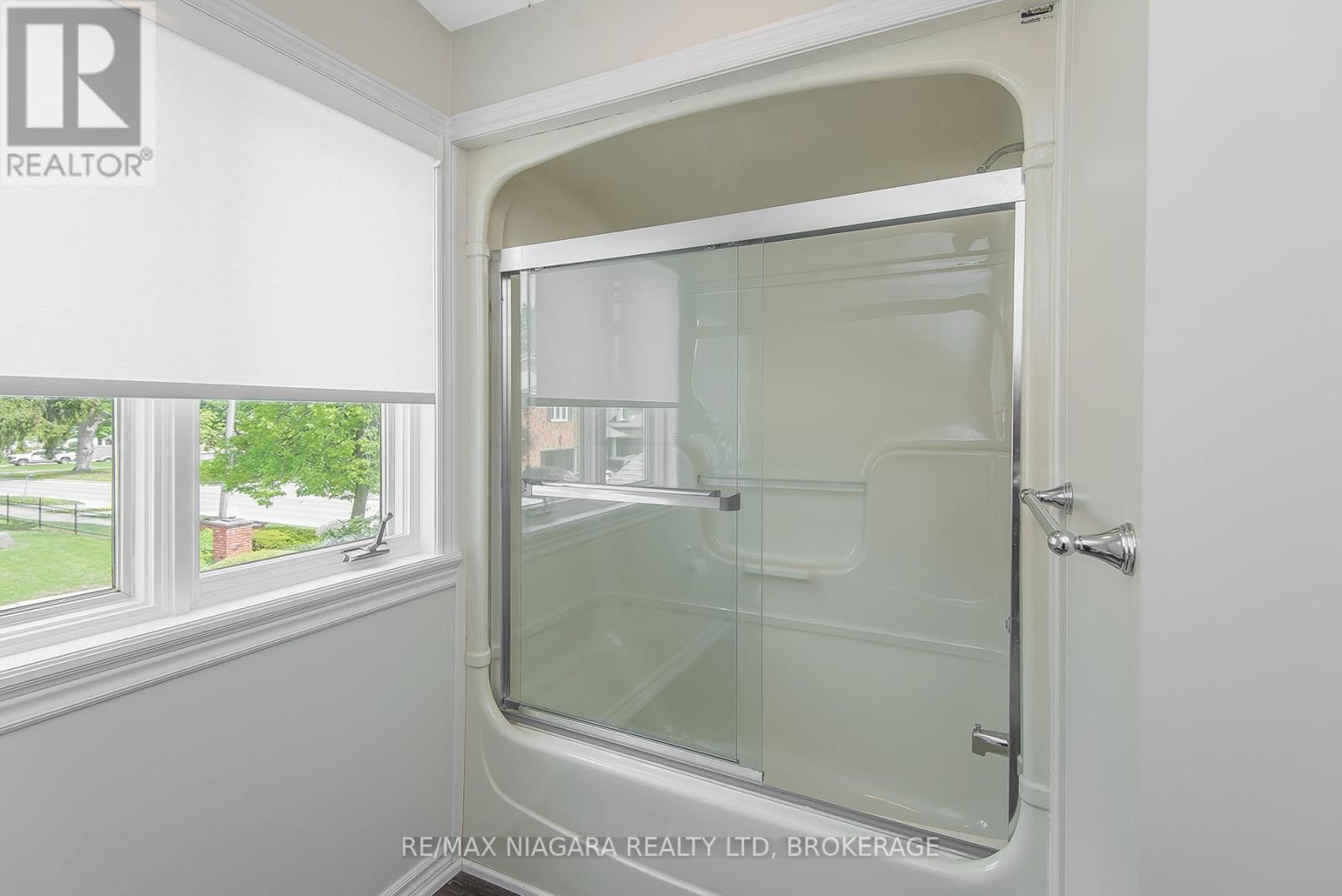 1 - 1616 PELHAM STREET Image 29