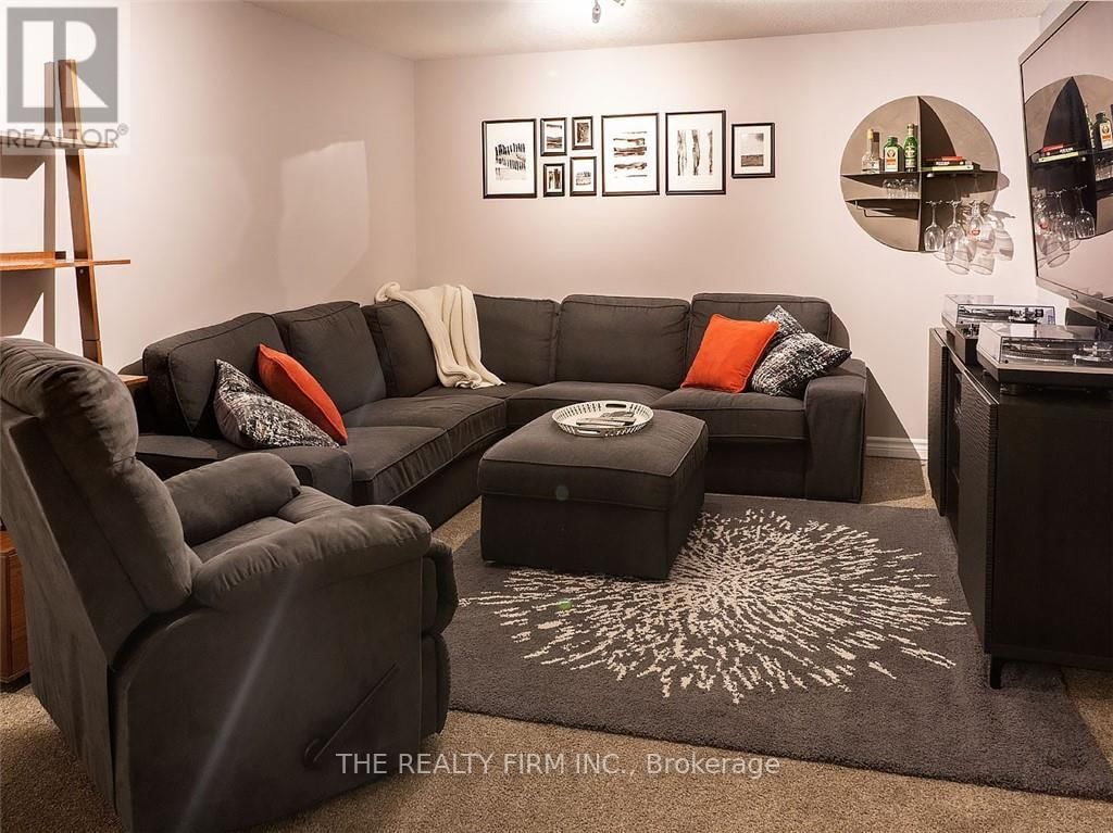 253 GRAND VIEW AVENUE Image 23