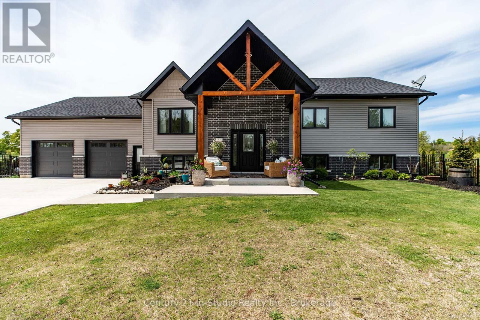 73 EVERETT ROAD Image 3