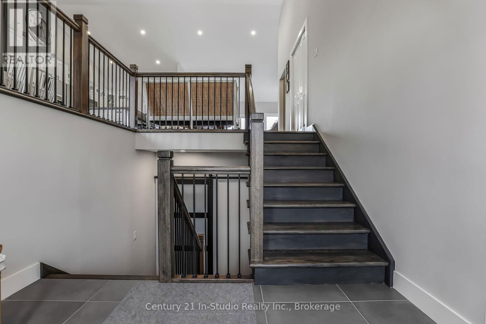 73 EVERETT ROAD Image 9