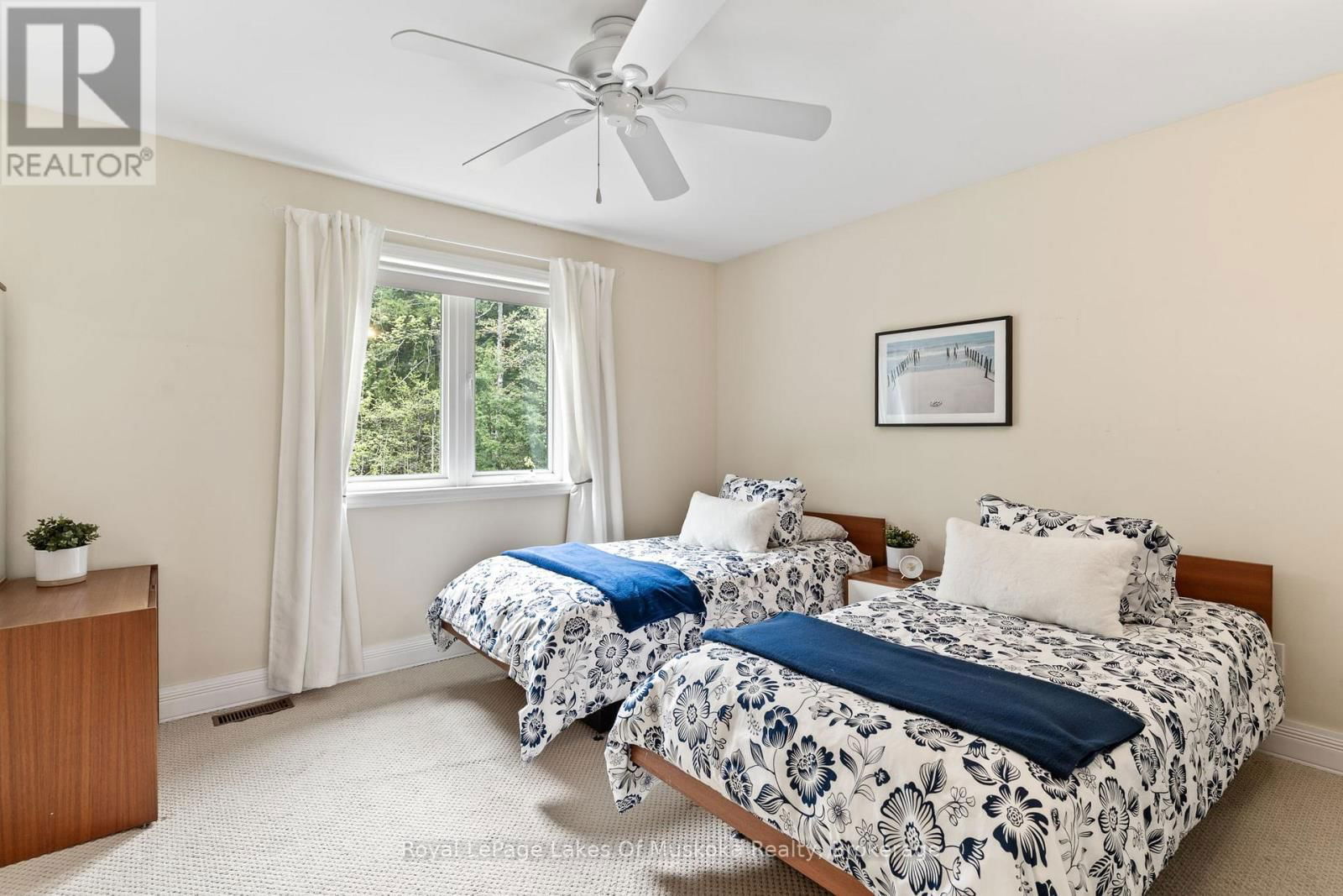 1043 OAKLAND DRIVE Image 30