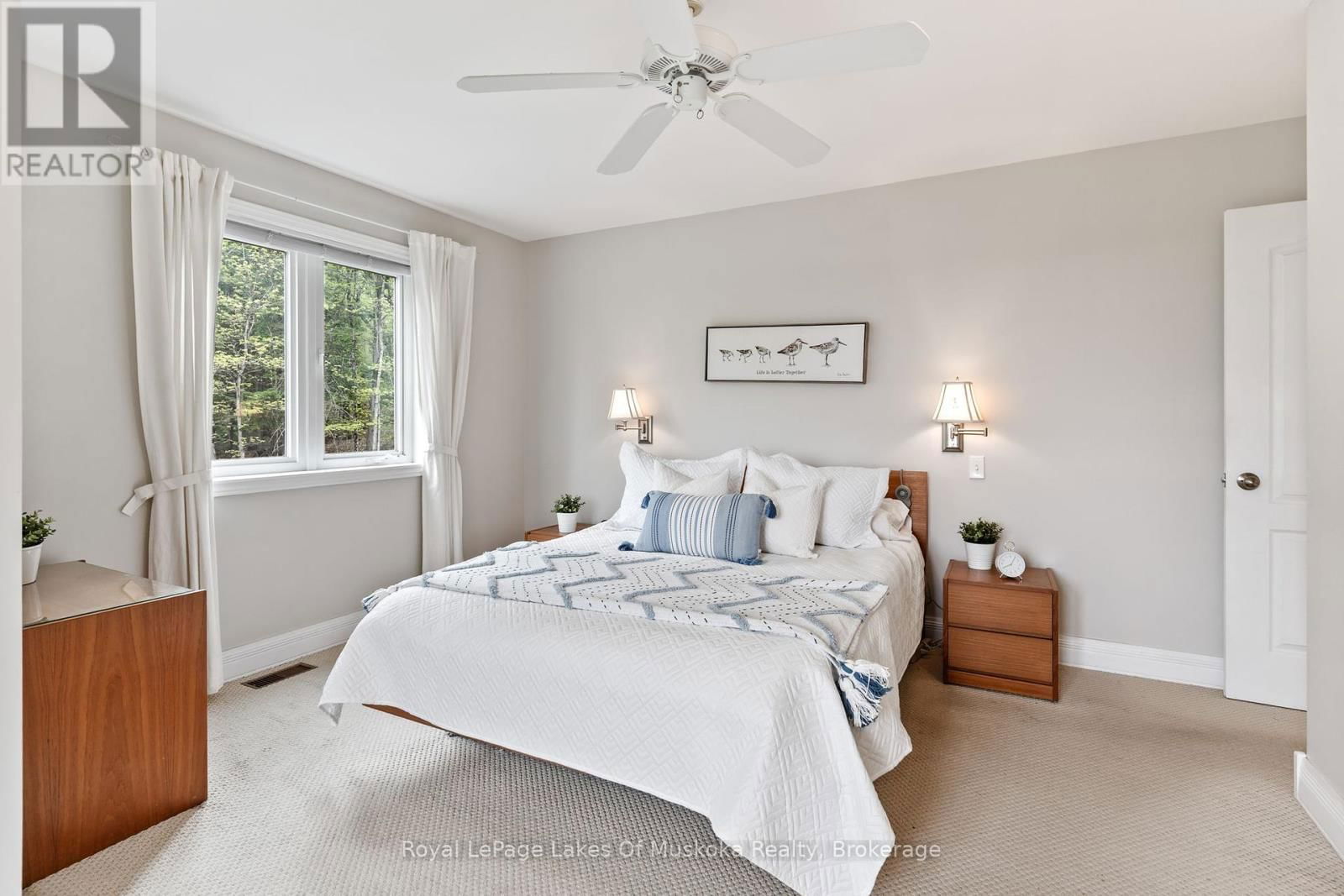 1043 OAKLAND DRIVE Image 36