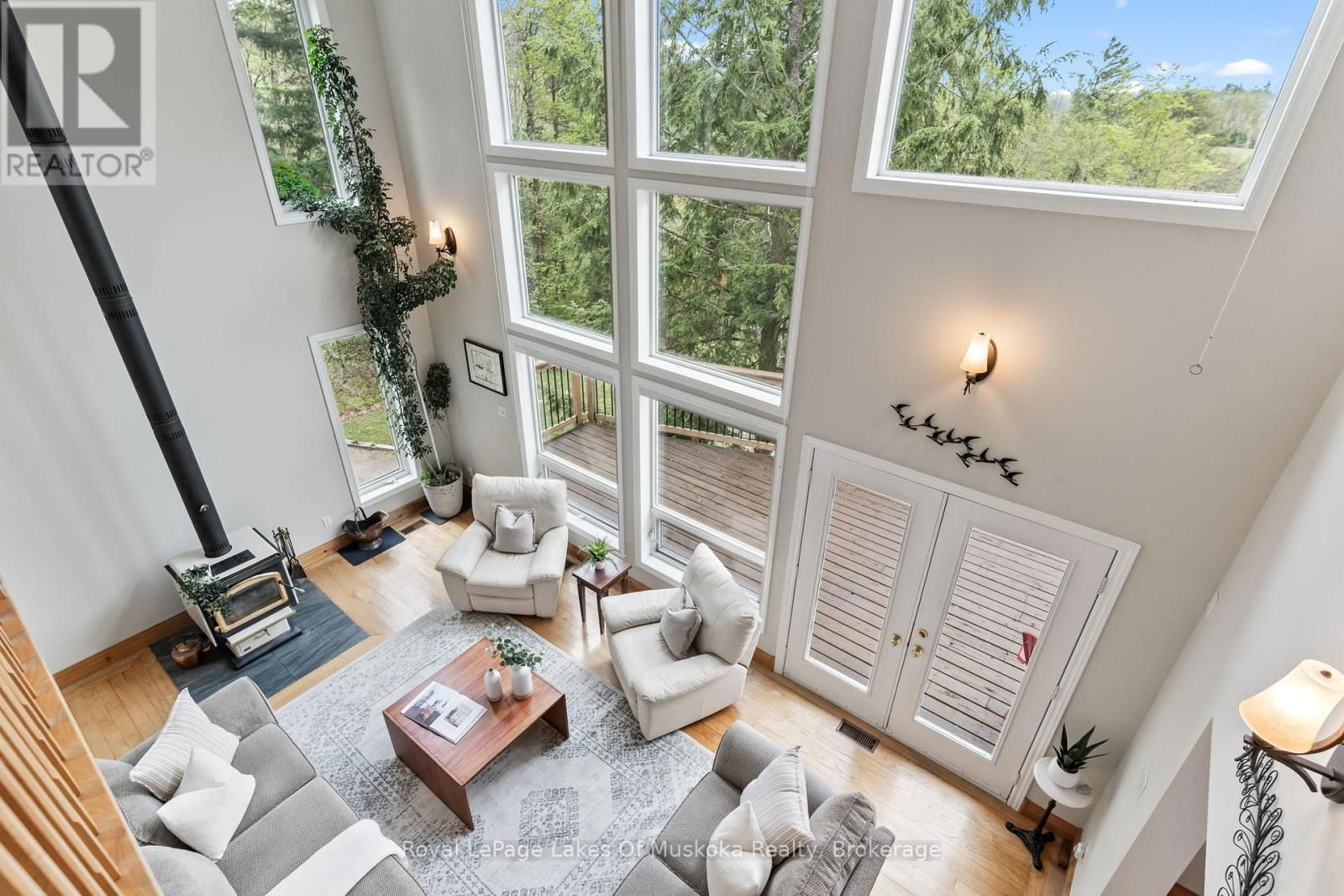 1043 OAKLAND DRIVE Image 37