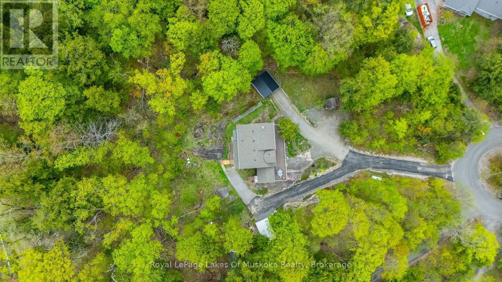 1043 OAKLAND DRIVE Image 46