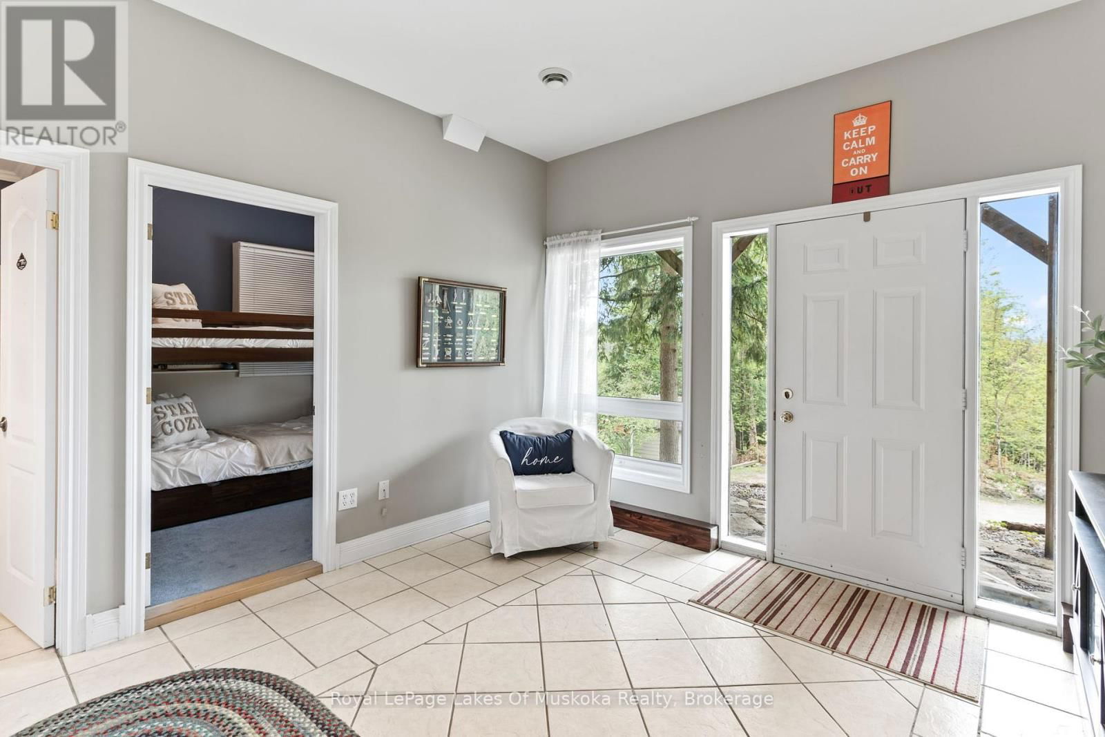 1043 OAKLAND DRIVE Image 5