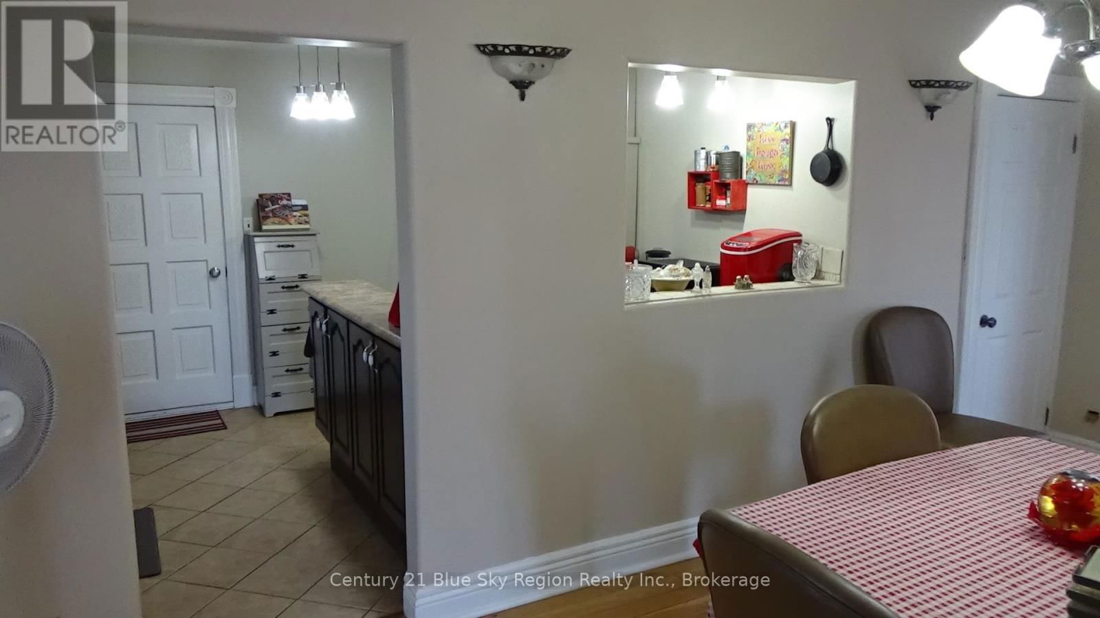 176 CHURCH STREET Image 13
