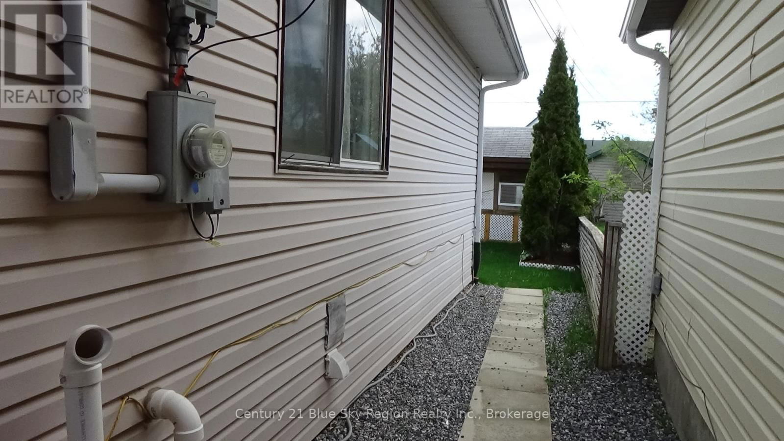 176 CHURCH STREET Image 38