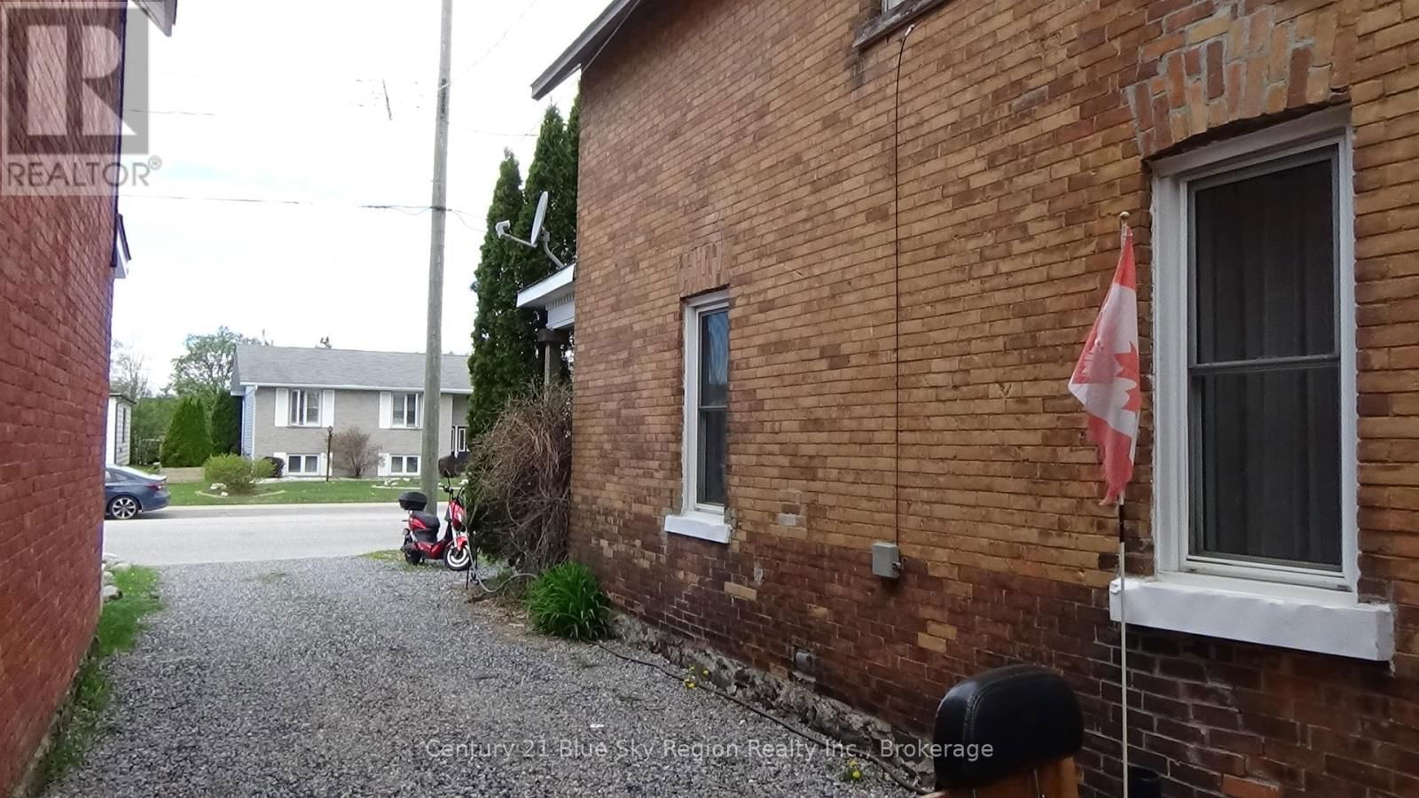 176 CHURCH STREET Image 45