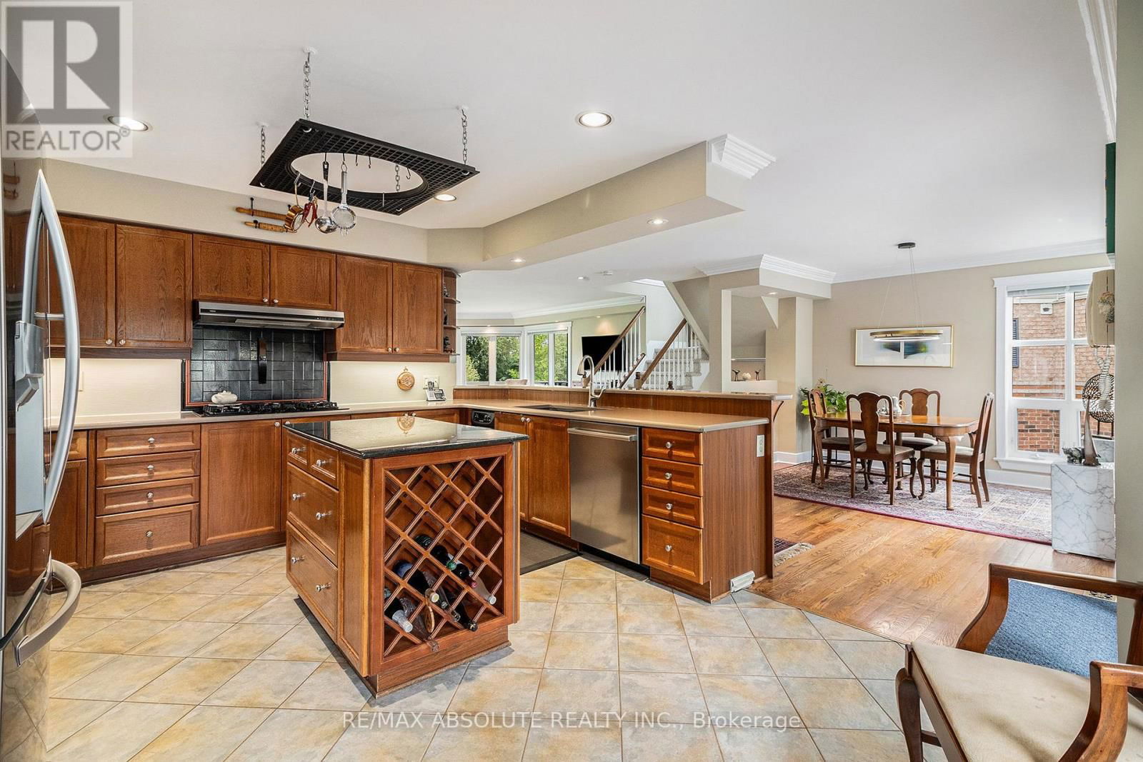 47 ROBINSON AVENUE Image 11