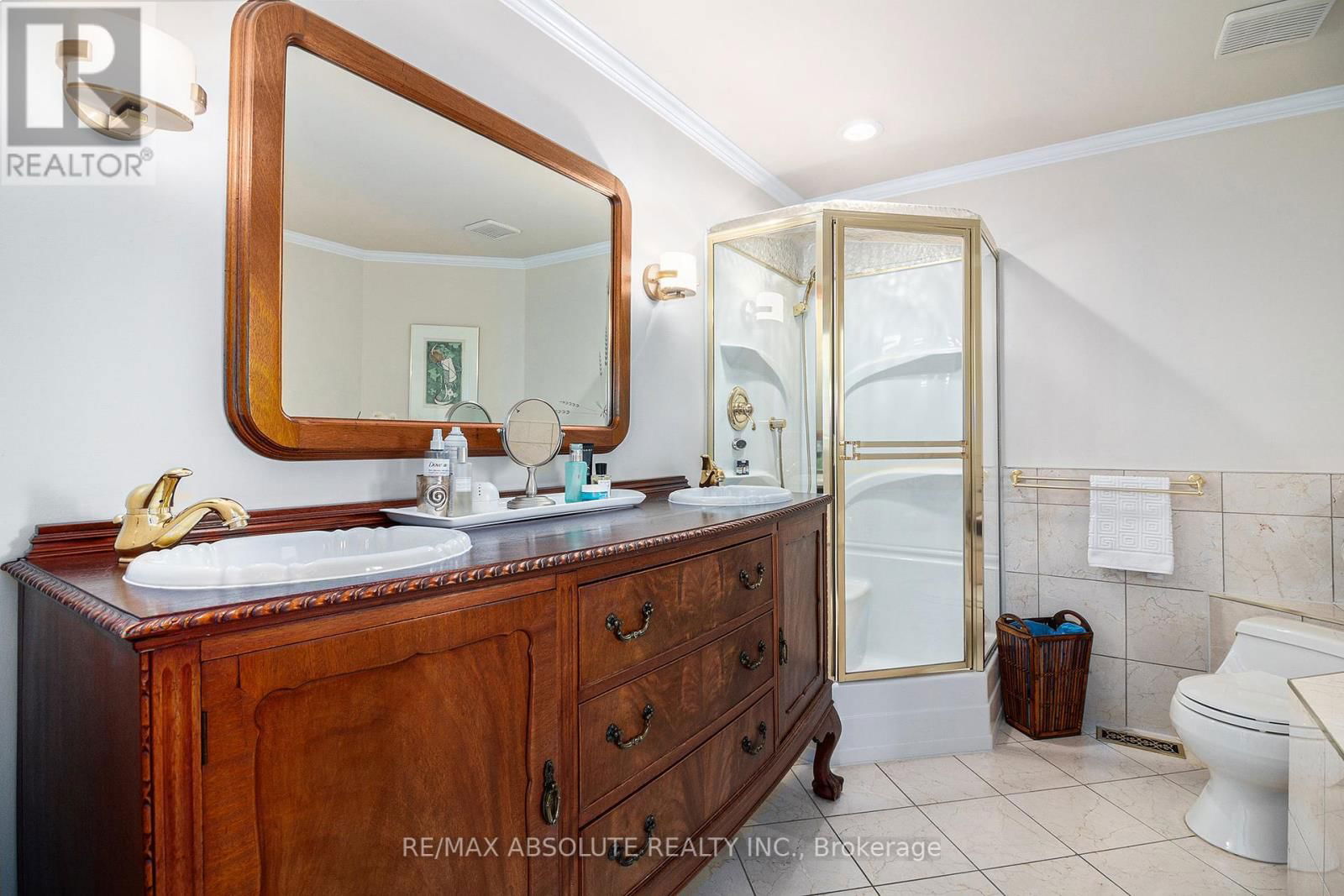 47 ROBINSON AVENUE Image 19