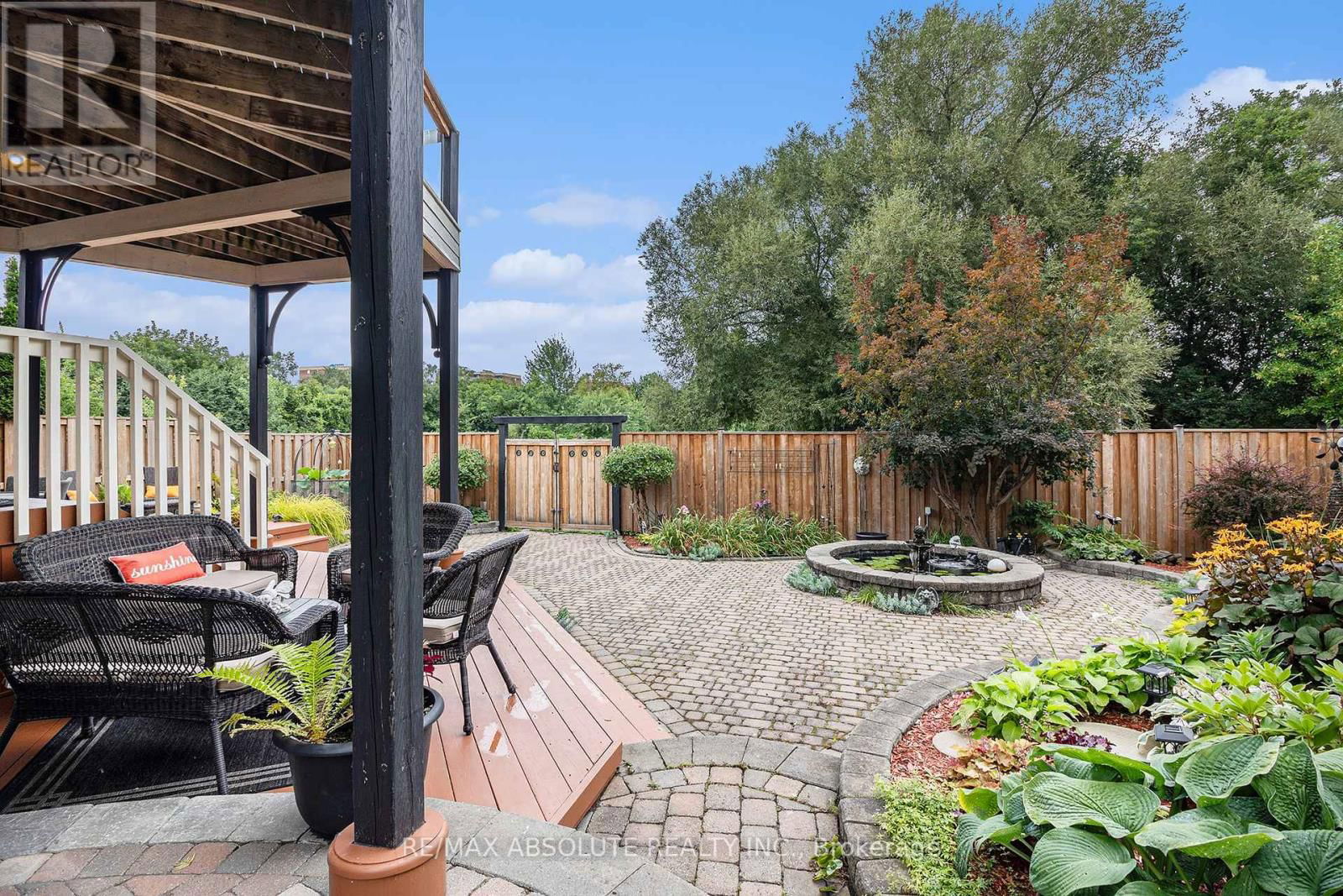 47 ROBINSON AVENUE Image 32