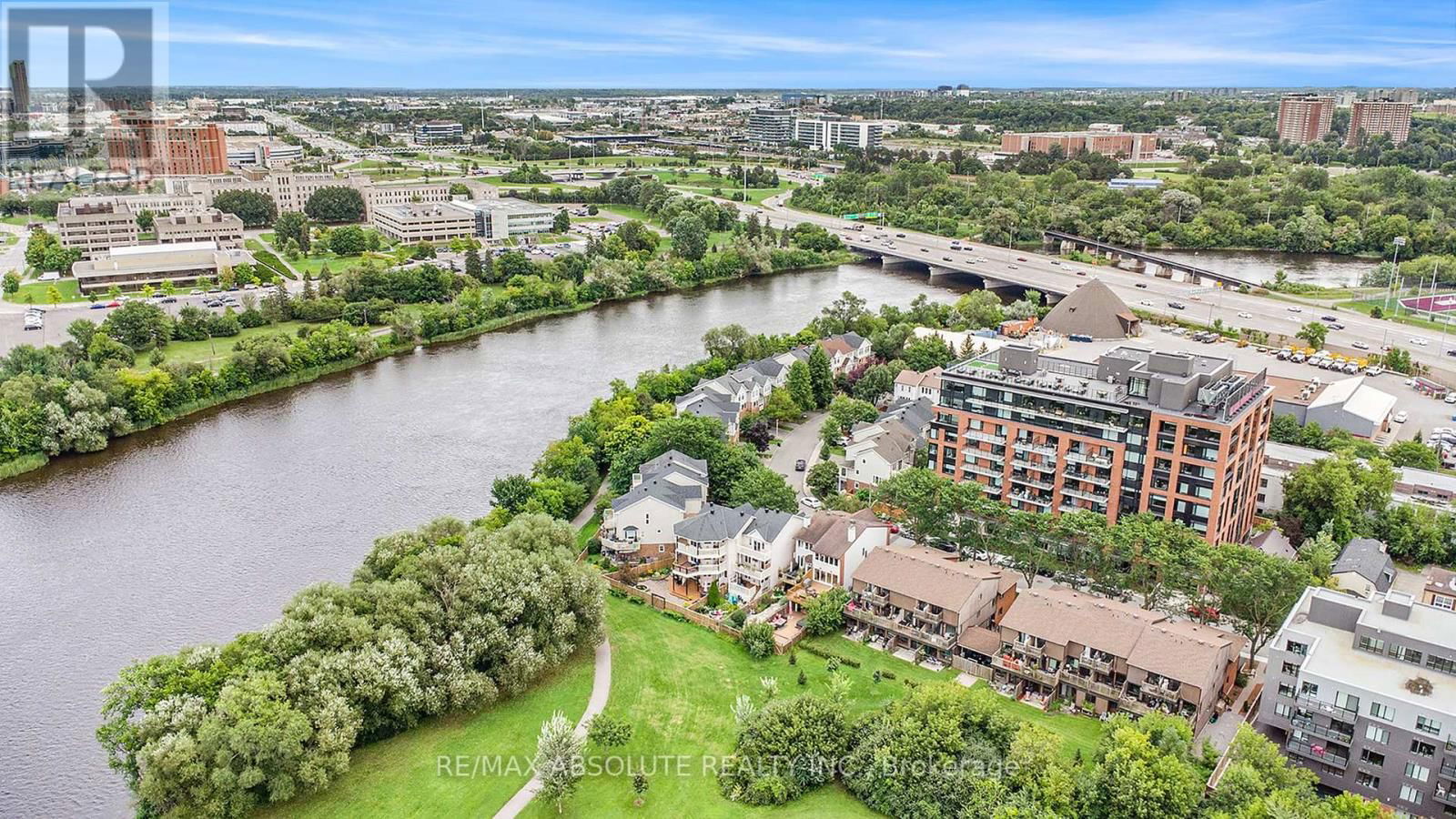 47 ROBINSON AVENUE Image 34