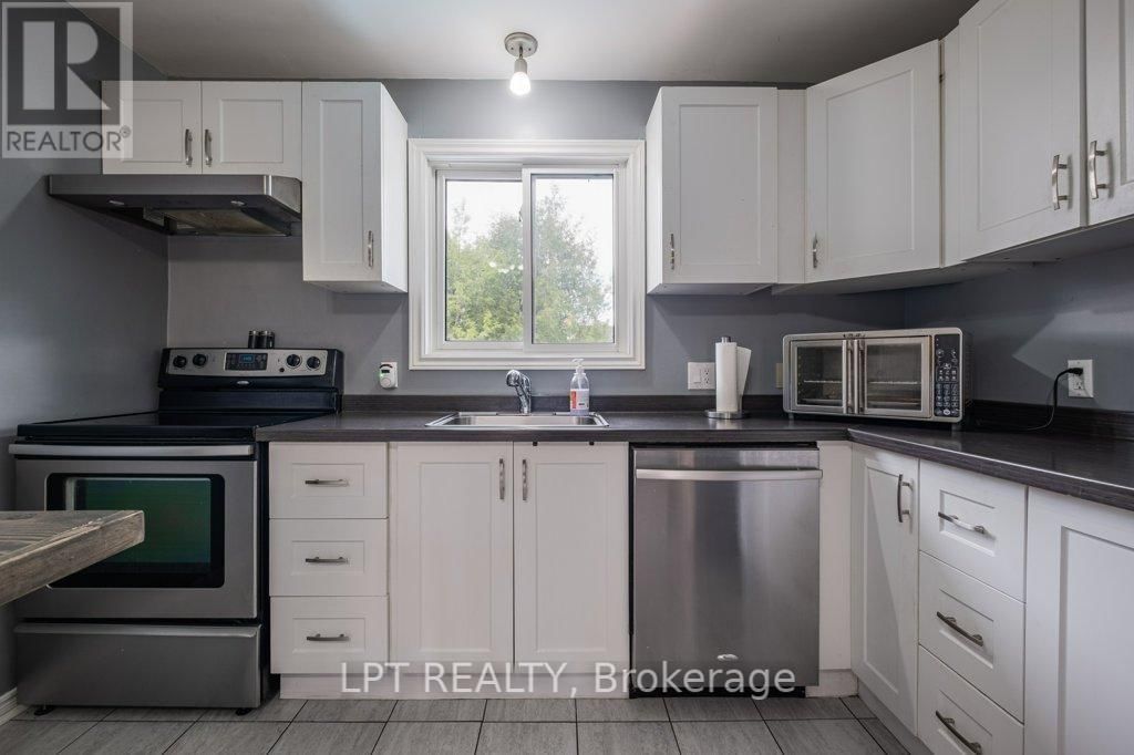 304 SUNRISE CRESCENT Image 11