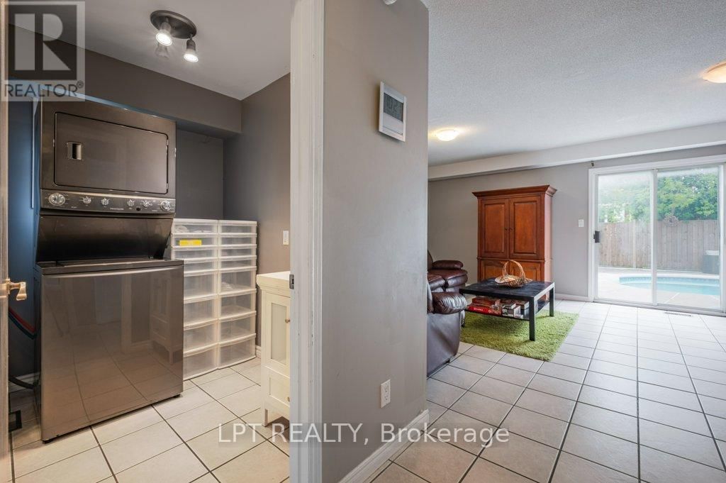 304 SUNRISE CRESCENT Image 15