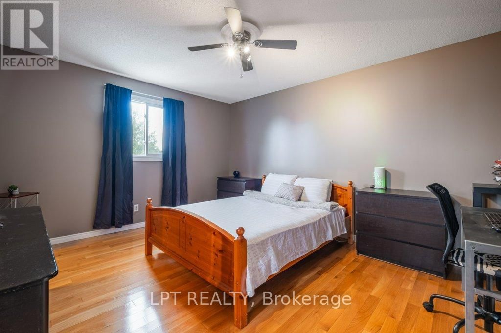 304 SUNRISE CRESCENT Image 20