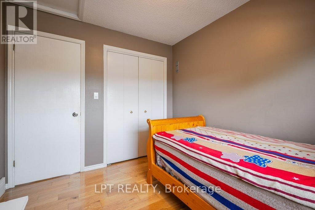 304 SUNRISE CRESCENT Image 25