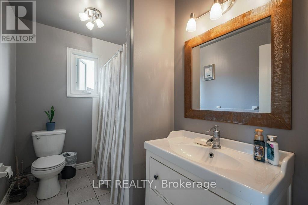 304 SUNRISE CRESCENT Image 28