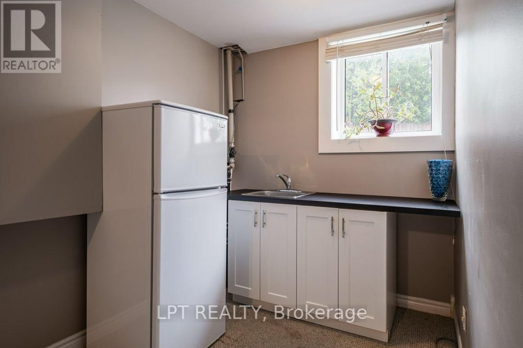 304 SUNRISE CRESCENT Image 31