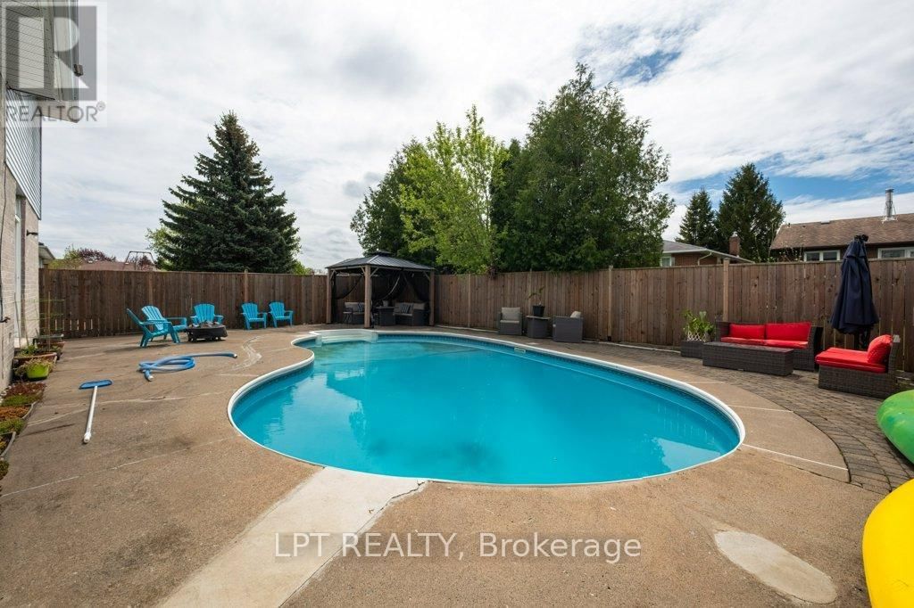 304 SUNRISE CRESCENT Image 39