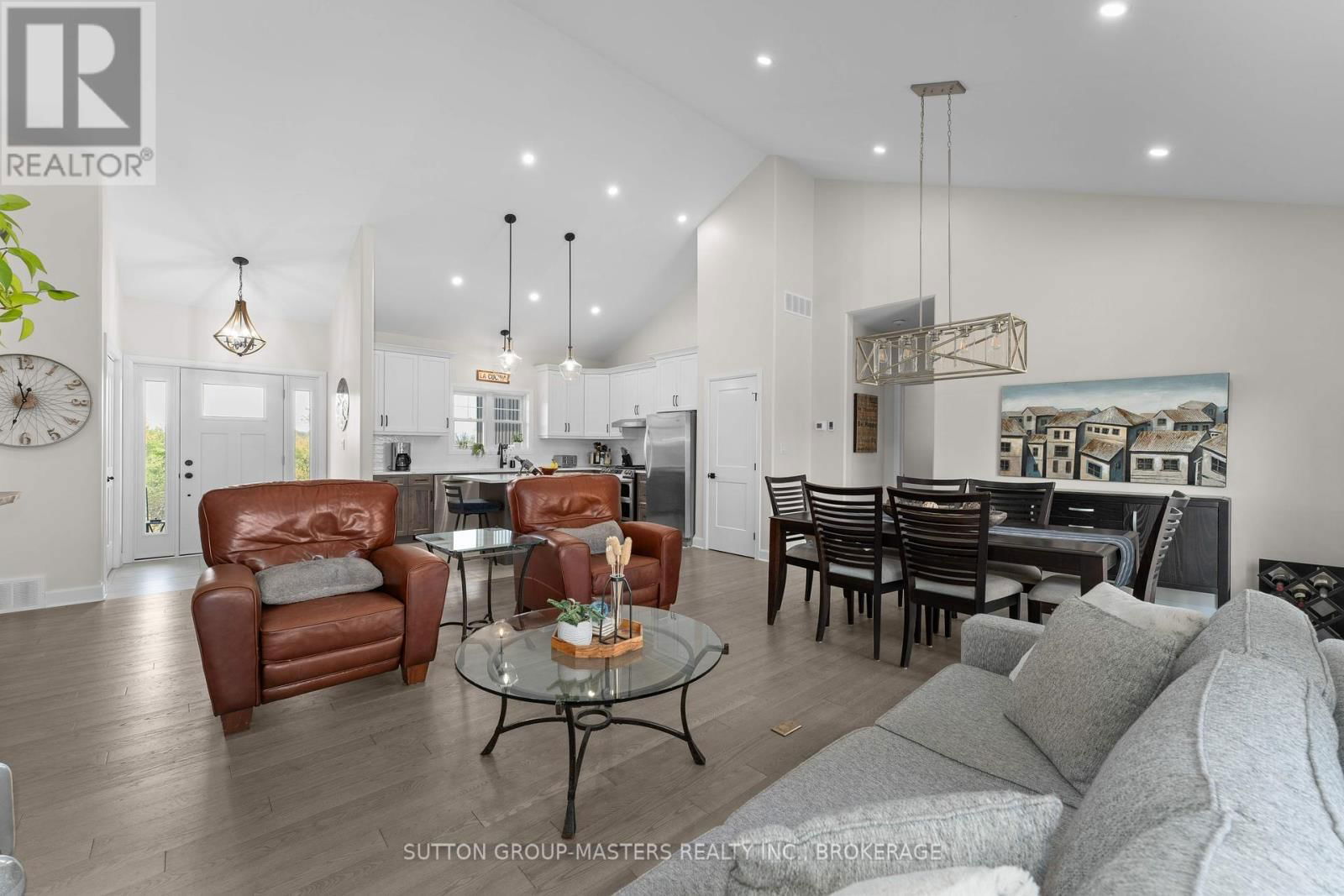 6909 BATTERSEA ROAD Image 15