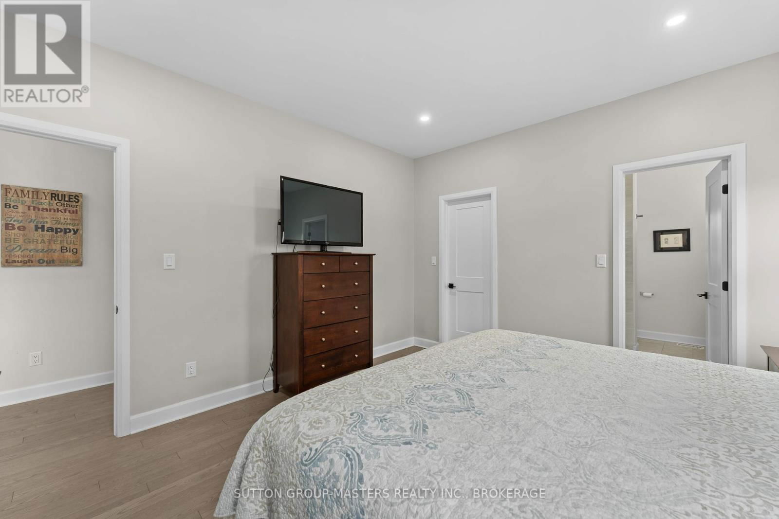 6909 BATTERSEA ROAD Image 19