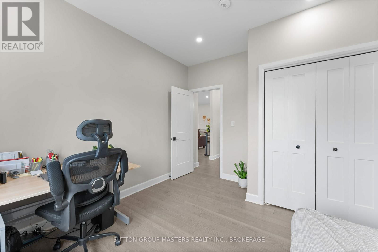 6909 BATTERSEA ROAD Image 27