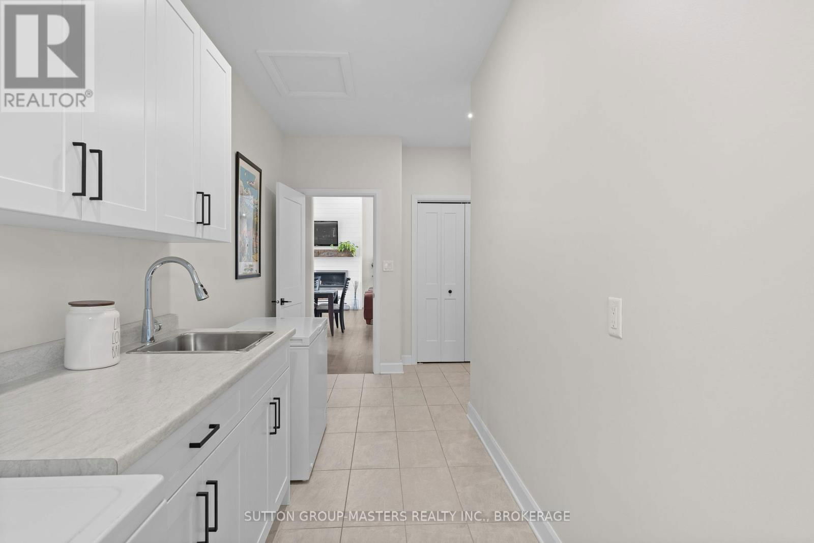 6909 BATTERSEA ROAD Image 32