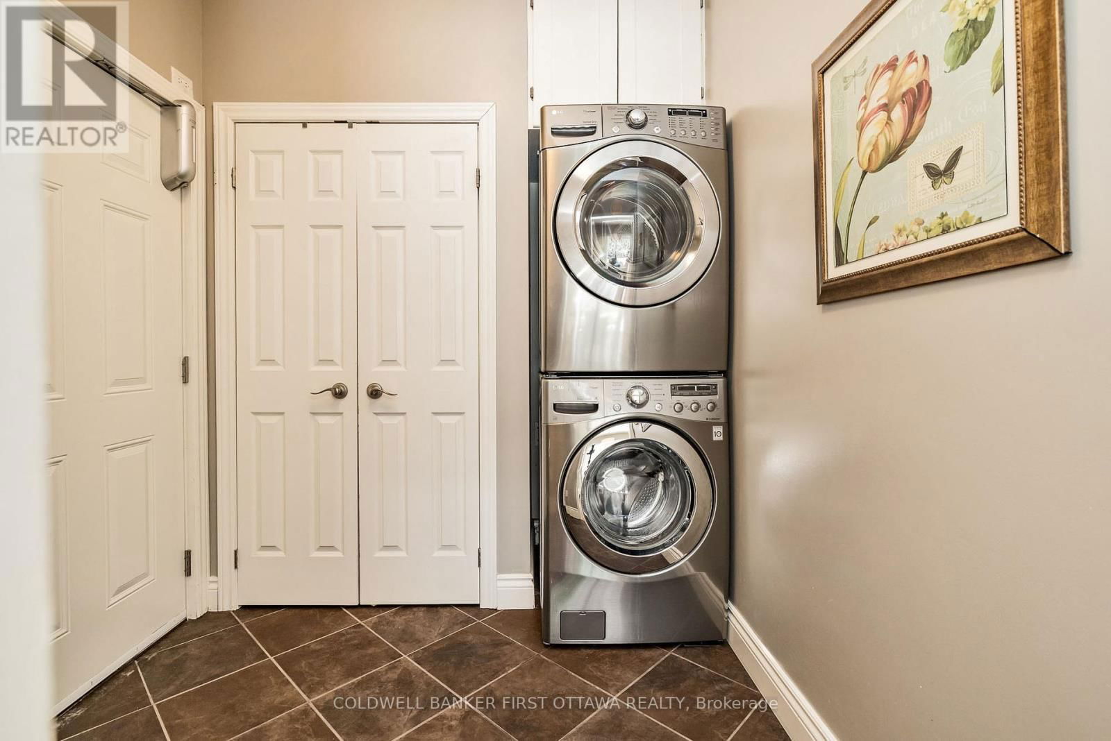 36 WENDELL AVENUE Image 22