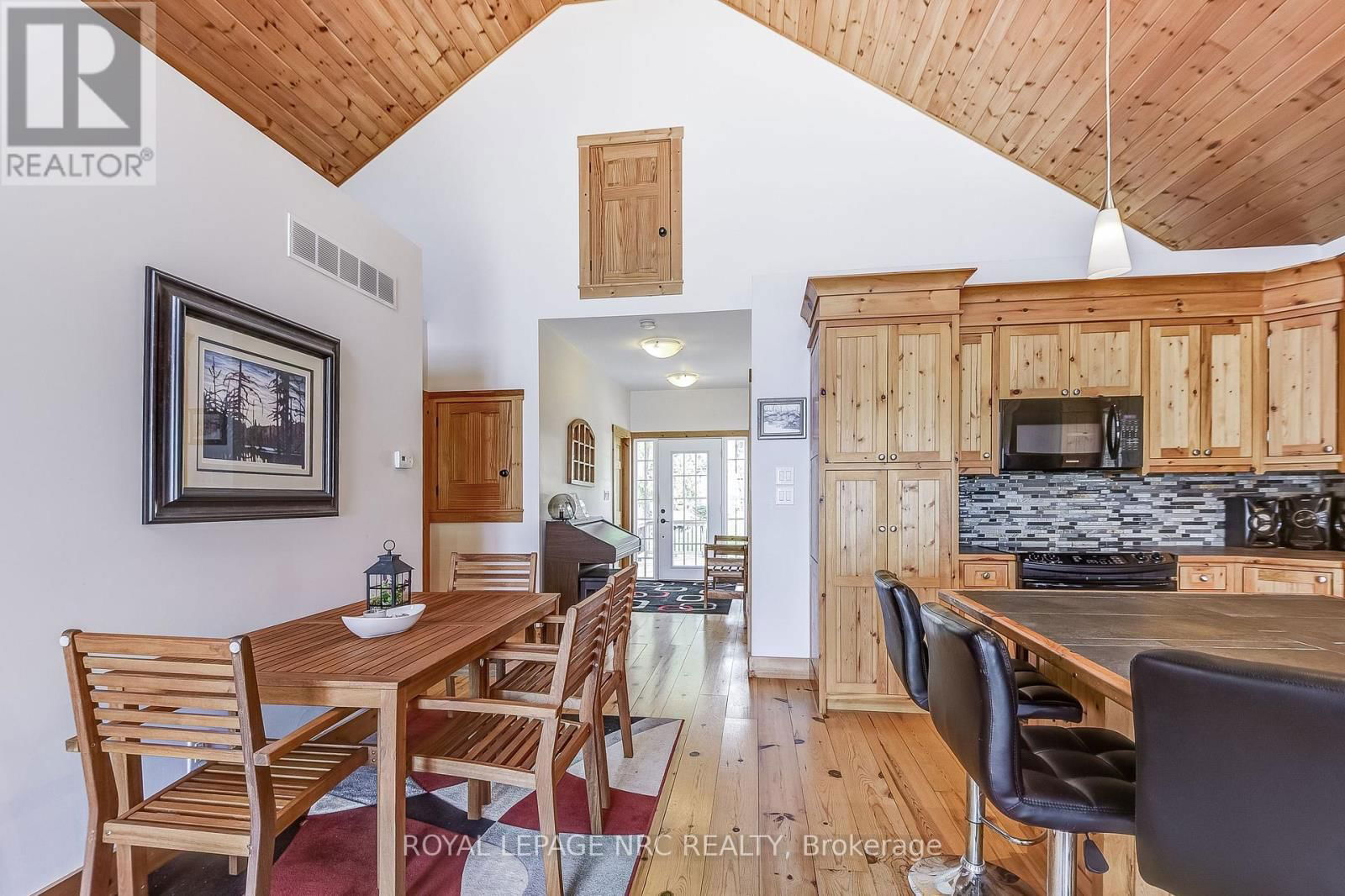 10849 LAKESHORE ROAD WEST Image 5