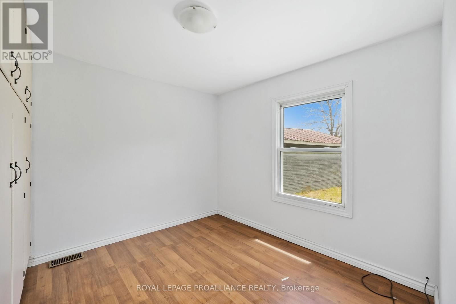 17B - 86 ROLLING BANKS ROAD Image 12