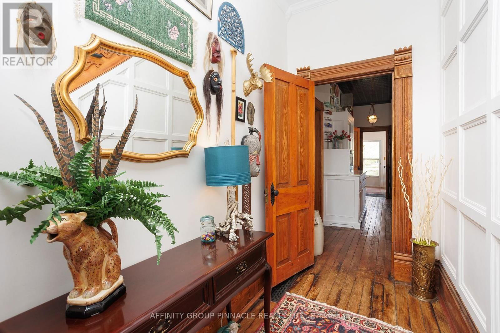 42 OAK STREET Image 12
