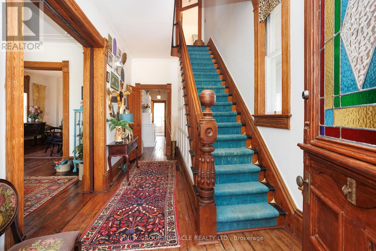 42 OAK STREET Image 29